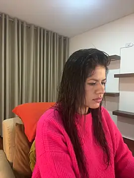 Alice Biel online show from 12.24.24