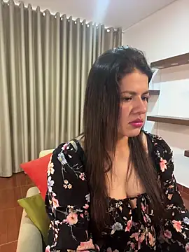 Alice Biel online show from 02.28.25