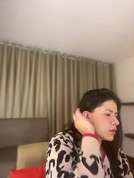 Snapshot of Alice_Biel chatting on 06.06.26 Alice Biel online show from 06.06.26