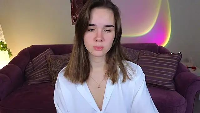 Snapshot of LindaRobertz chatting on 12.13.24 LindaRobertz online show from 12.13.24