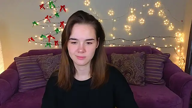 Snapshot of LindaRobertz chatting on 01.12.25 LindaRobertz online show from 01.12.25