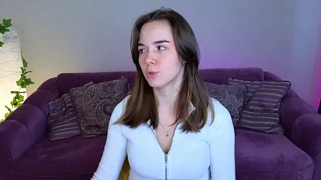 Snapshot of LindaRobertz chatting on 01.15.25 LindaRobertz online show from 01.15.25