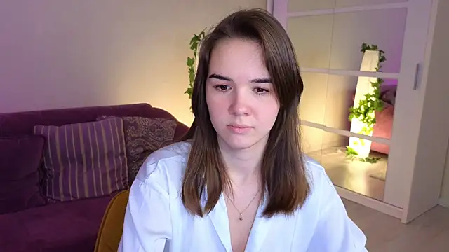 Snapshot of LindaRobertz chatting on 01.25.25 LindaRobertz online show from 01.25.25