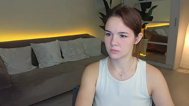 Snapshot of LindaRobertz chatting on 09.14.25 LindaRobertz online show from 09.14.25