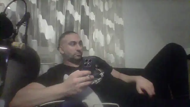 Snapshot of NewyorkDimi chatting on 01.14.25 NewyorkDimi online show from 01.14.25