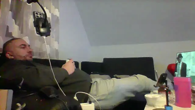 Snapshot of NewyorkDimi chatting on 11.27.25 NewyorkDimi online show from 11.27.25