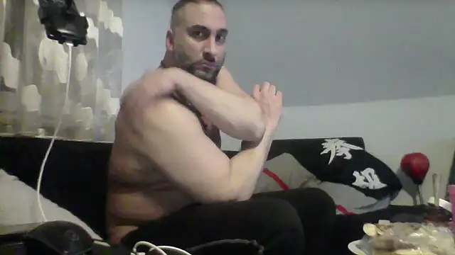 Snapshot of NewyorkDimi chatting on 12.19.25 NewyorkDimi online show from 12.19.25