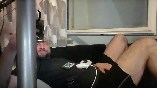 Snapshot of NewyorkDimi chatting on 07.28.26 NewyorkDimi online show from 07.28.26