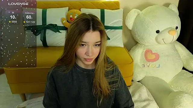 Snapshot of LuxuryGirl__ chatting on 01.16.25 LuxuryGirl online show from 01.16.25