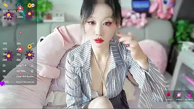 Xiaoyu-G online show from 11.28.25