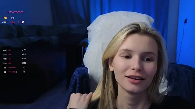 Snapshot of elsa_limerence chatting on 12.09.24 elsa limerence online show from 12.09.24