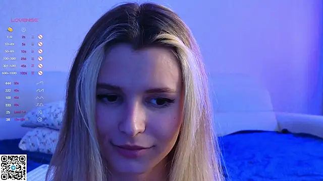 Snapshot of elsa_limerence chatting on 01.05.25 elsa limerence online show from 01.05.25