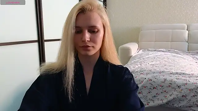 Snapshot of elsa_limerence chatting on 03.05.25 elsa limerence online show from 03.05.25