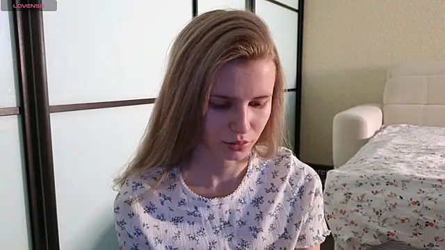 Snapshot of elsa_limerence chatting on 03.12.25 elsa limerence online show from 03.12.25