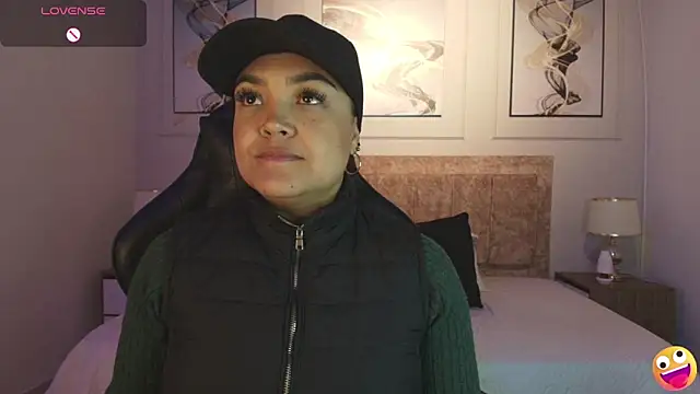 Snapshot of lyn_adamns chatting on 01.03.25 lyn adamns online show from 01.03.25