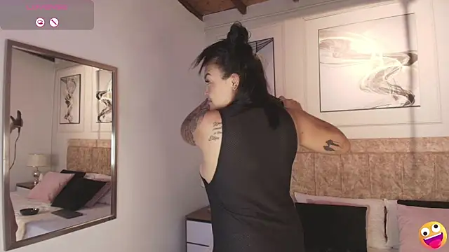 Snapshot of lyn_adamns chatting on 01.31.25 lyn adamns online show from 01.31.25