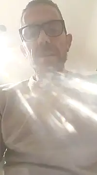 Snapshot of jonyfree1978 chatting on 01.12.25 jonyfree1978 online show from 01.12.25