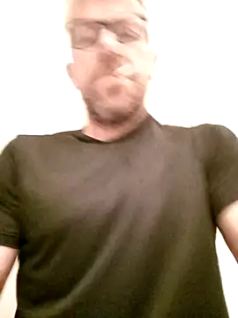 Snapshot of jonyfree1978 chatting on 10.23.25 jonyfree1978 online show from 10.23.25