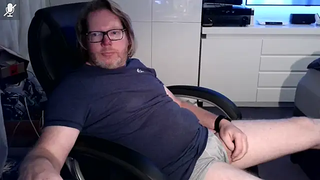 Snapshot of VSteph chatting on 09.11.25 VSteph online show from 09.11.25