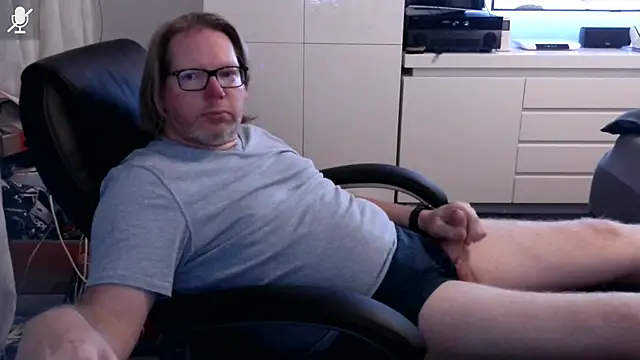 Snapshot of VSteph chatting on 09.19.25 VSteph online show from 09.19.25