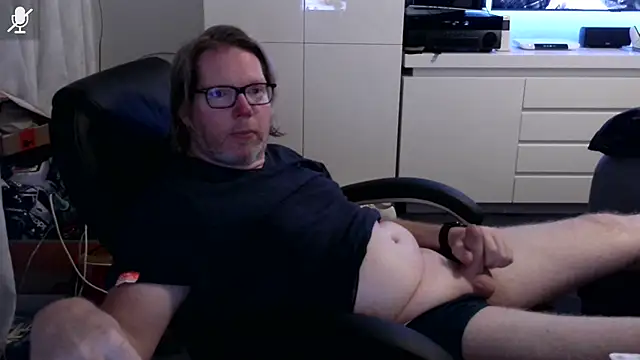 Snapshot of VSteph chatting on 09.20.25 VSteph online show from 09.20.25