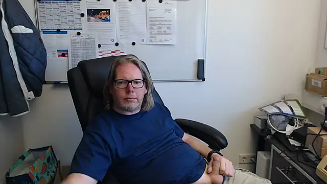 Snapshot of VSteph chatting on 06.01.26 VSteph online show from 06.01.26