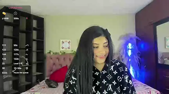 Lia Keen online show from 02.05.25