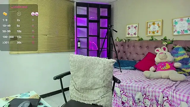 Lia Keen online show from 02.15.25