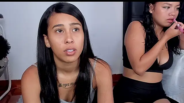 Snapshot of lilibluex chatting on 01.25.25 lilibluex online show from 01.25.25