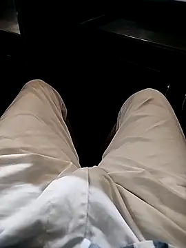 Snapshot of Delhi28 chatting on 09.30.25 Delhi28 online show from 09.30.25