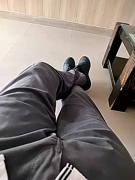 Snapshot of Delhi28 chatting on 10.03.25 Delhi28 online show from 10.03.25