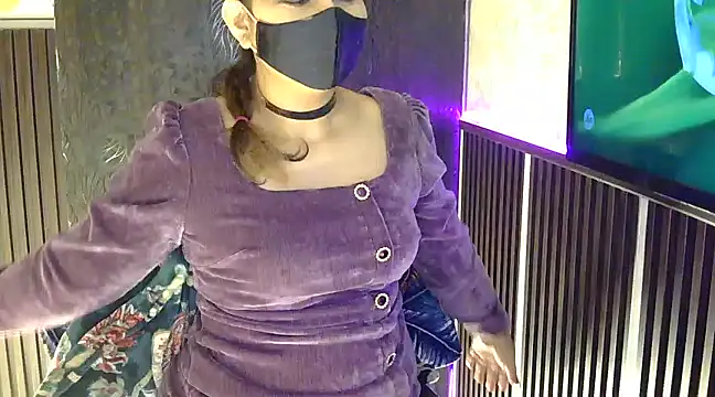 fabdemira online show from 01.08.25