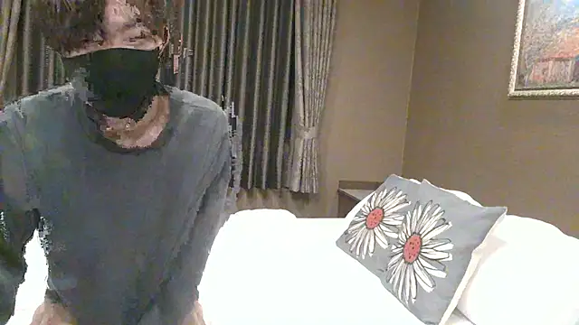 Snapshot of UKI06 chatting on 03.18.25 UKI06 online show from 03.18.25