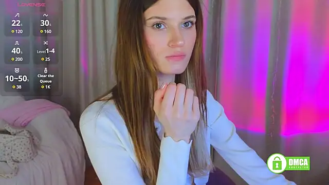 Hello Vivienne online show from 03.15.25