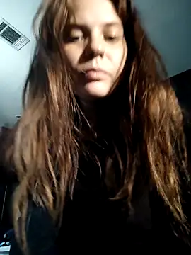 Snapshot of Mercedez_BaBy chatting on 03.07.25 Mercedez BaBy online show from 03.07.25