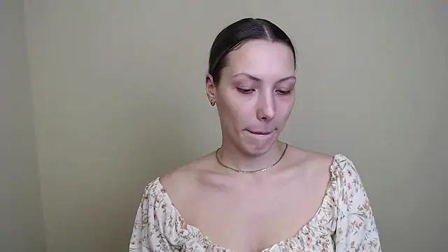 VanessaMay  online show from 02.04.26