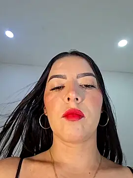 Snapshot of Anal_Luucia chatting on 03.29.26 Anal Luucia online show from 03.29.26