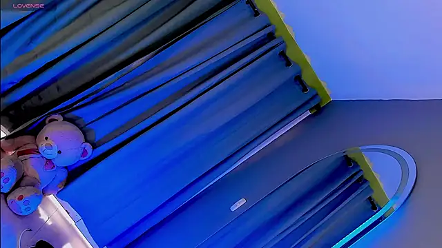 Snapshot of gatitavenecis chatting on 01.31.25 gatitavenecis online show from 01.31.25