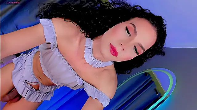 Snapshot of gatitavenecis chatting on 02.08.25 gatitavenecis online show from 02.08.25