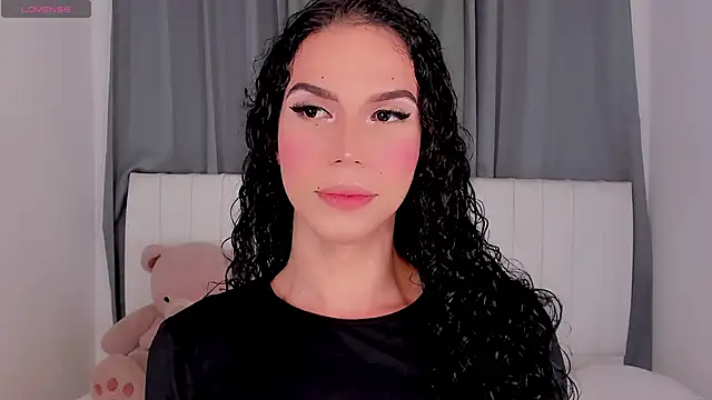 Snapshot of gatitavenecis chatting on 09.14.25 gatitavenecis online show from 09.14.25