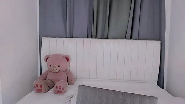 Snapshot of gatitavenecis chatting on 11.03.25 gatitavenecis online show from 11.03.25