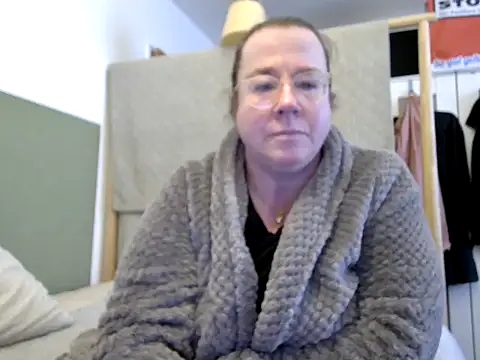 Snapshot of MarthaBriest chatting on 03.05.26 MarthaBriest online show from 03.05.26