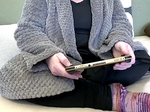 Snapshot of MarthaBriest chatting on 04.05.26 MarthaBriest online show from 04.05.26