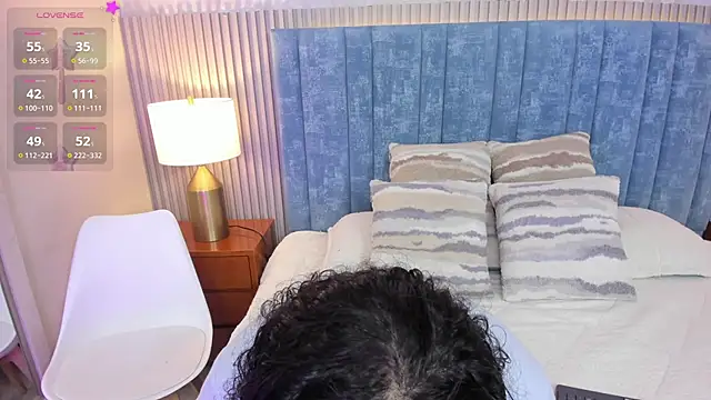 Snapshot of pretty_sunlight_ chatting on 11.26.25 pretty sunlight online show from 11.26.25