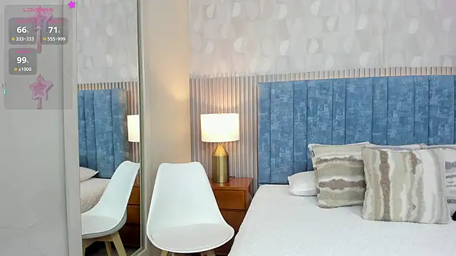 Snapshot of pretty_sunlight_ chatting on 12.14.25 pretty sunlight online show from 12.14.25