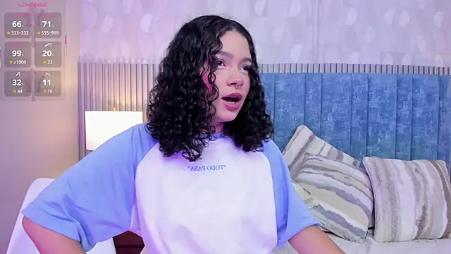 Snapshot of pretty_sunlight_ chatting on 12.18.25 pretty sunlight online show from 12.18.25