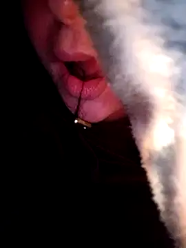 Snapshot of YuliannaFox chatting on 12.27.24 YuliannaFox online show from 12.27.24