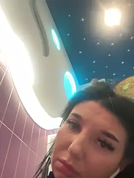 Tisha Busty online show from 12.19.25