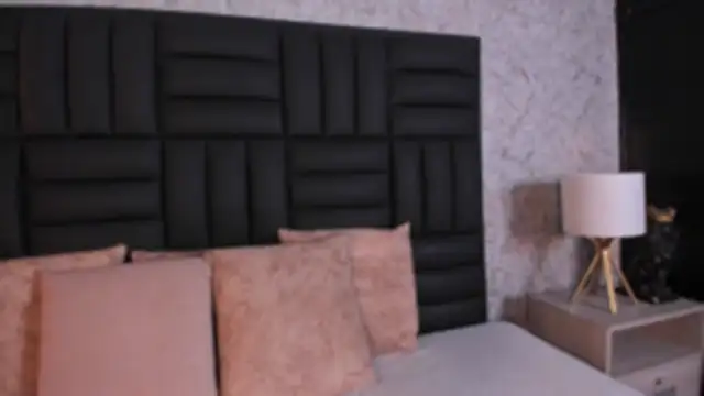 emma brooks1 online show from 11.07.25