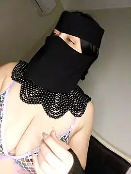 -Arab milf- online show from 03.13.25